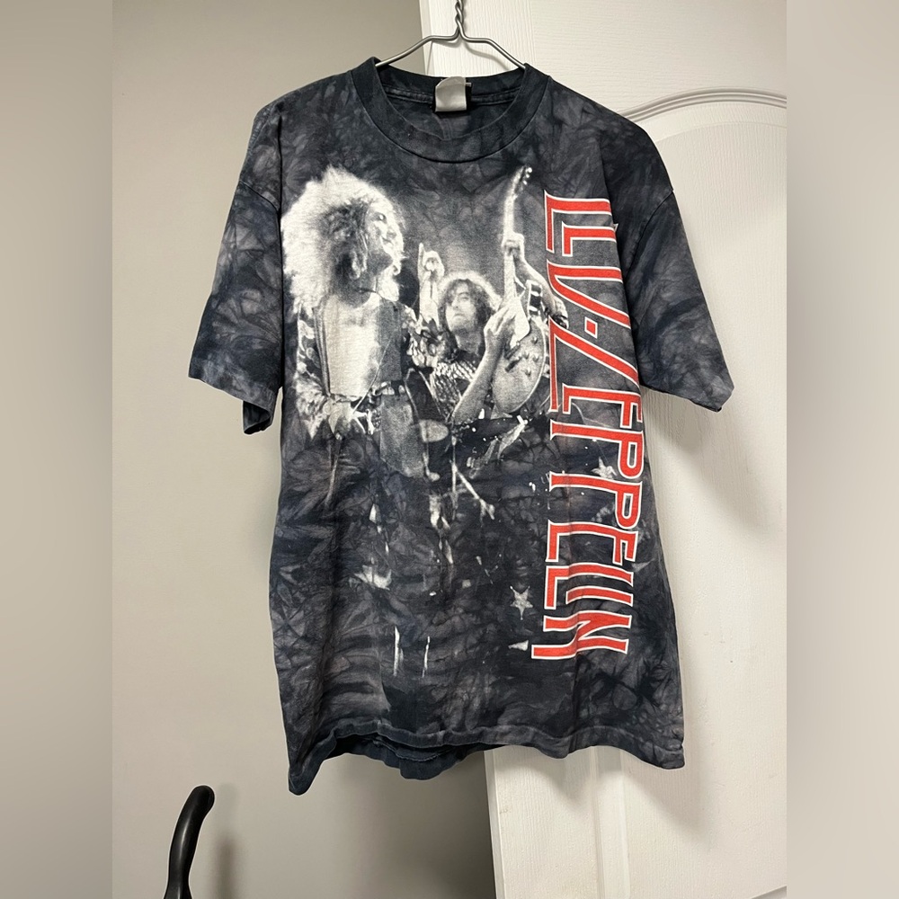 Led Zepplin shirt